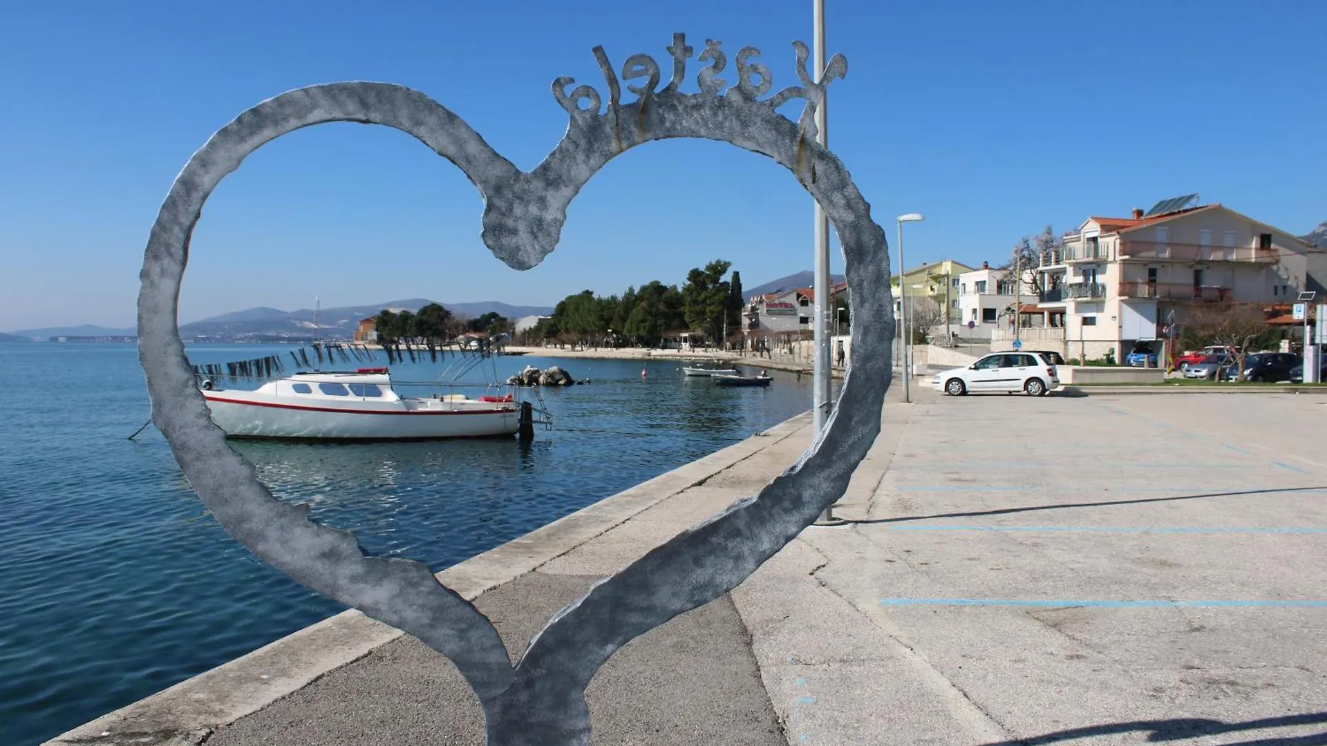 Peaceful Paradise Kastela 0*,  Croatia