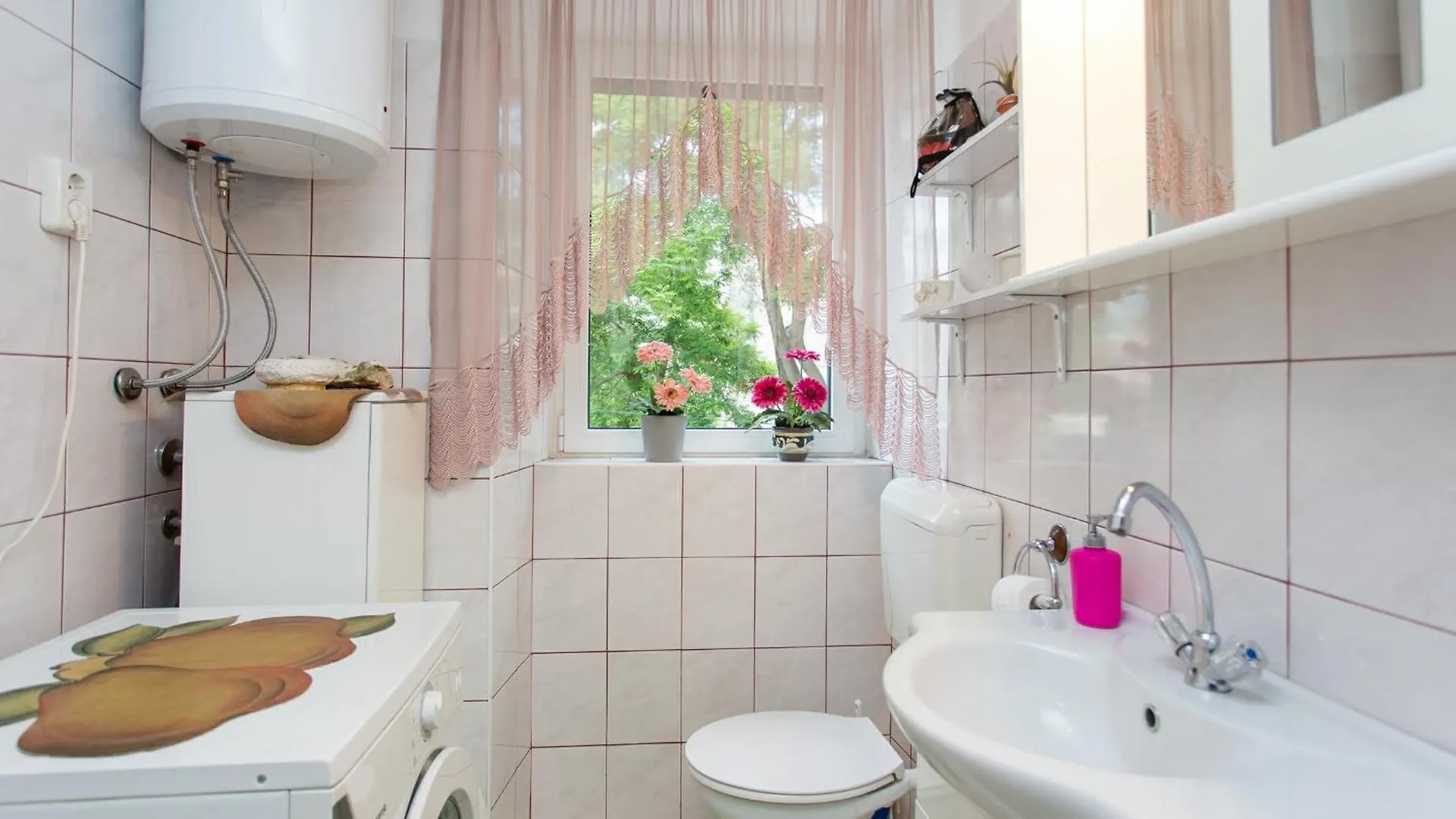 Apartment Peaceful Paradise Kastela Croatia